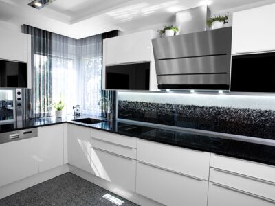 Glaszone Kitchen Splashback Stripes white-black