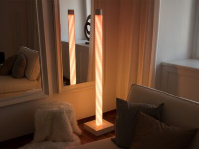 Glaszone Stehlampe Kristall mit RGB-Licht in orange-weiß